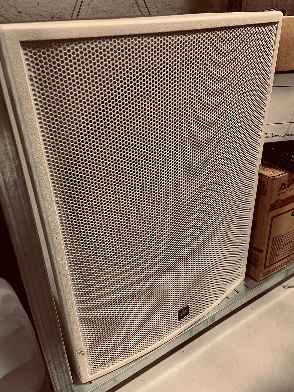 Selt/Endurnýtt-Renkus-Heinz CF/CFX18S inch Subwoofer