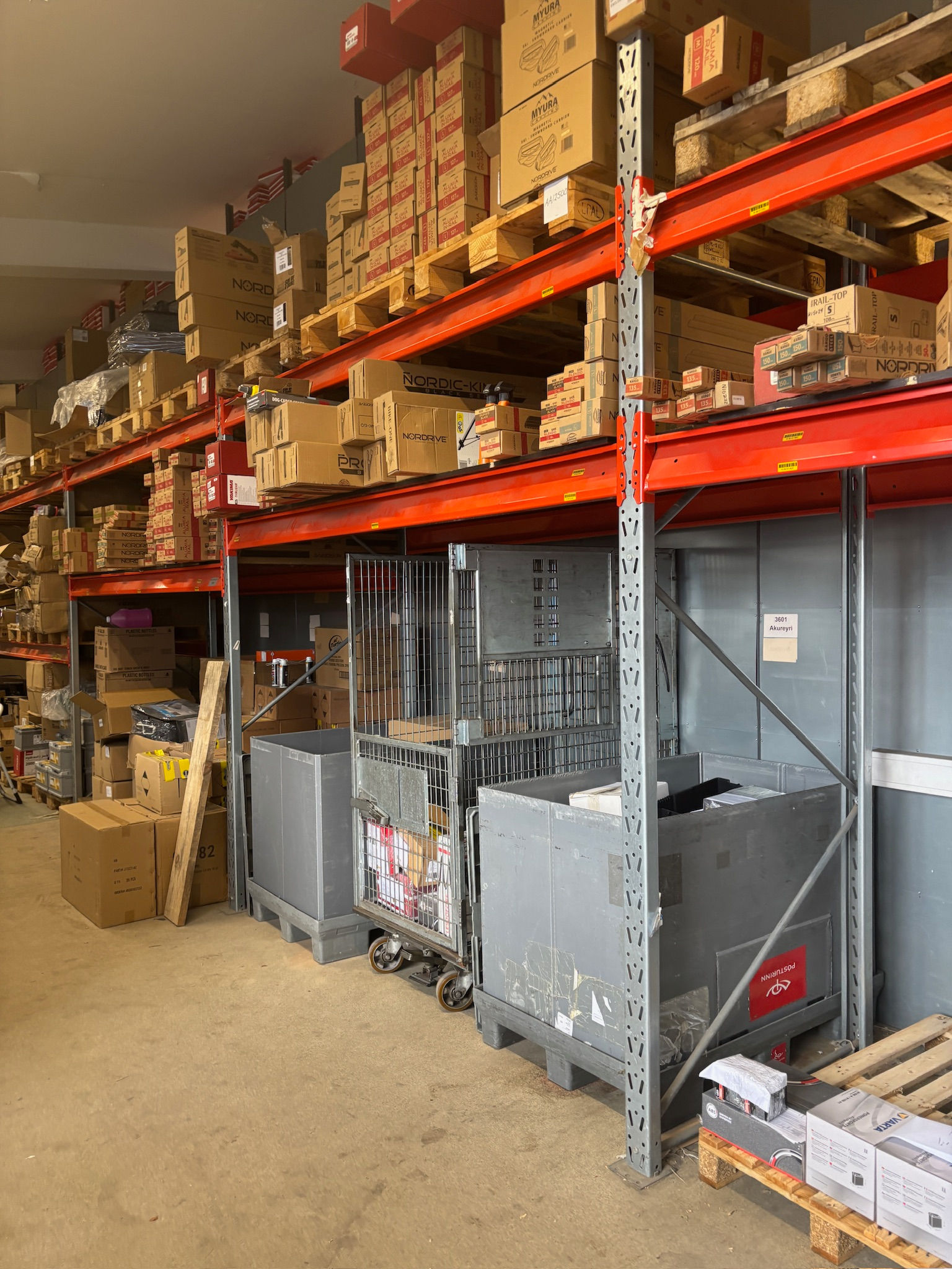 SELT / SOLD EAB brettarekkar frá Áltak