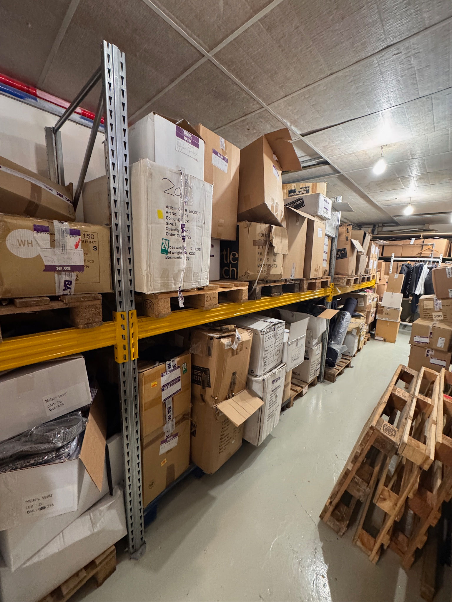 Brettarekkar, H250xB270xD100sm.