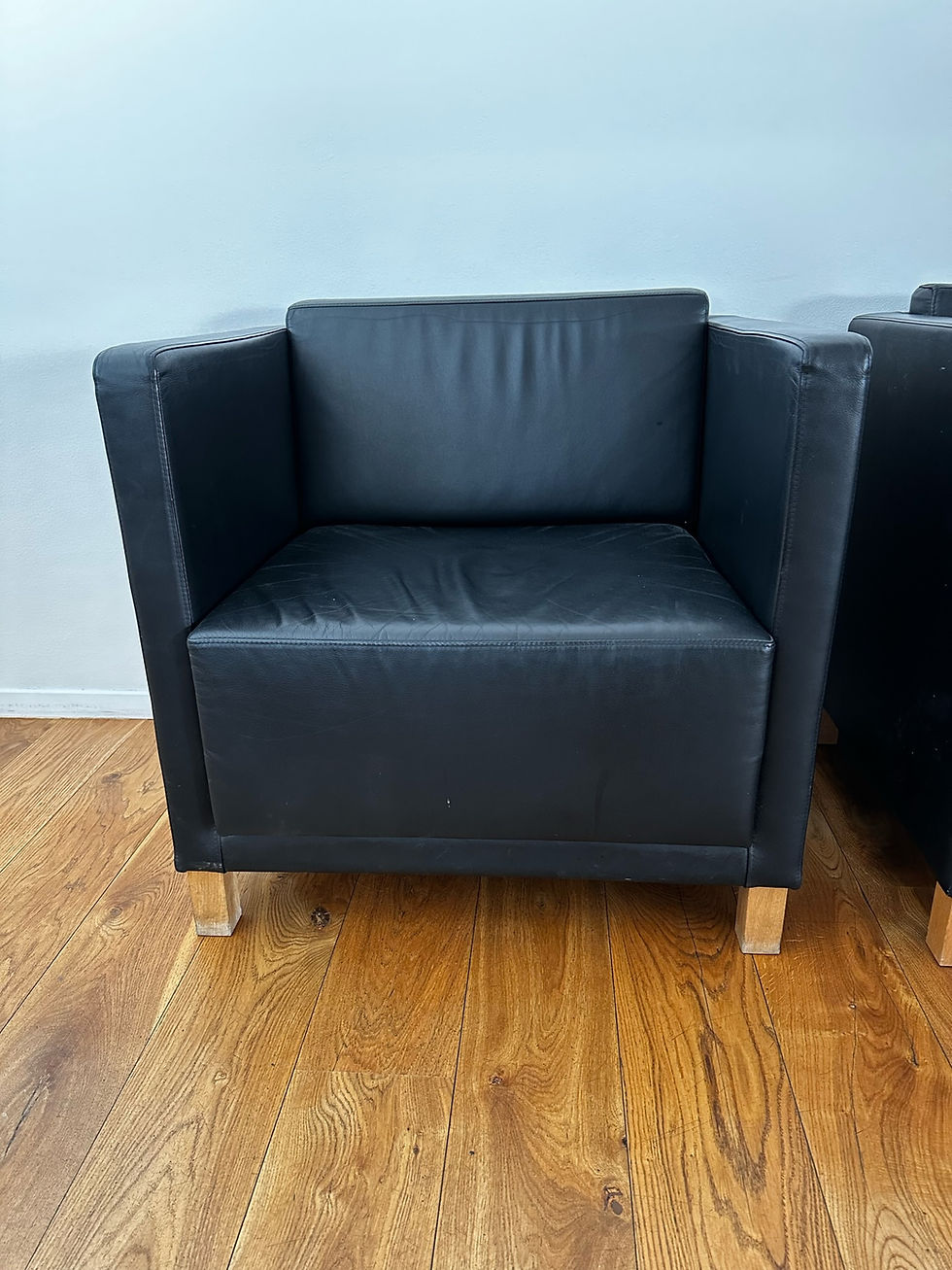 Thumbnail: ProLogus leðurstólar