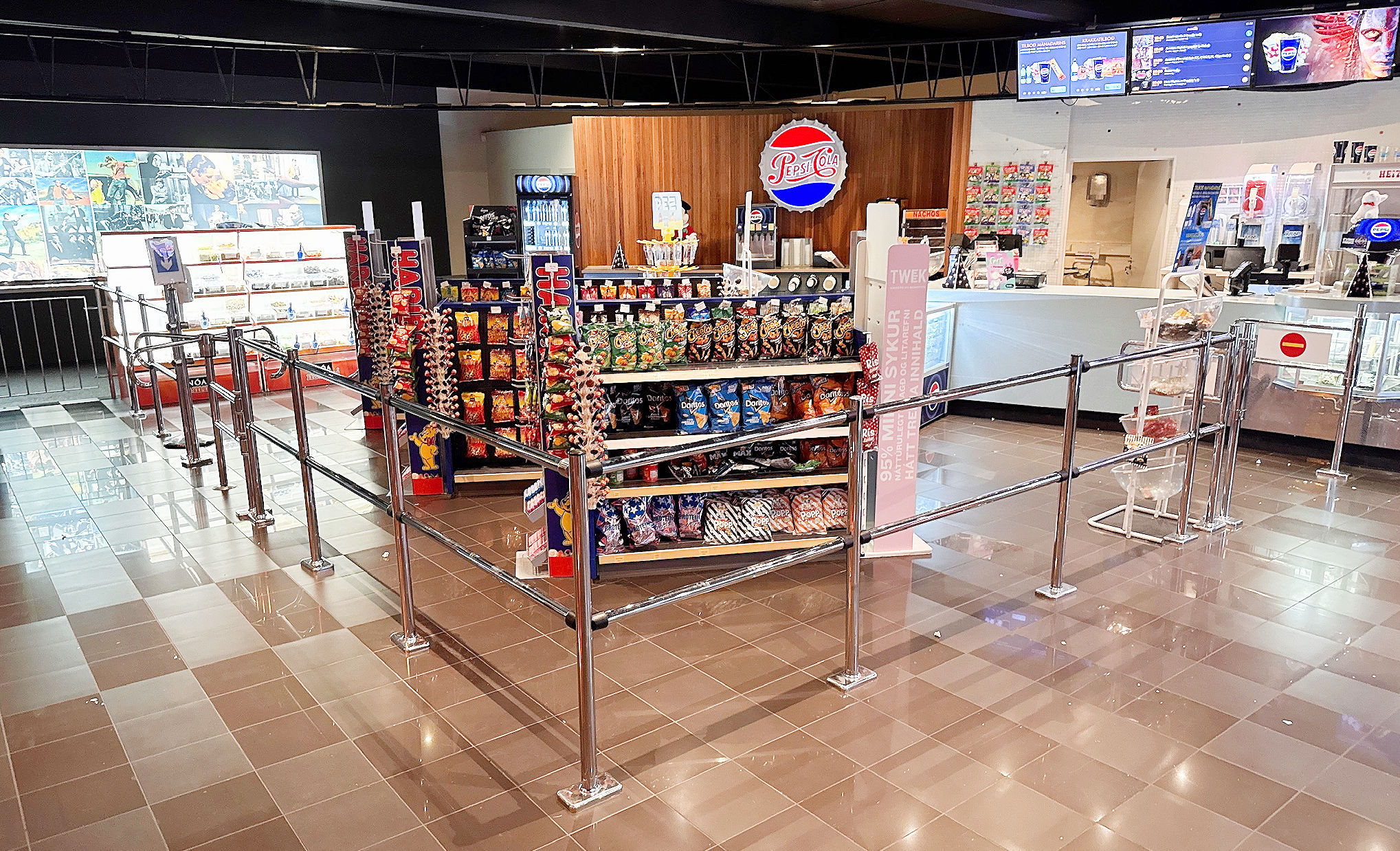 Handrið, ~13 lengdarmetrar