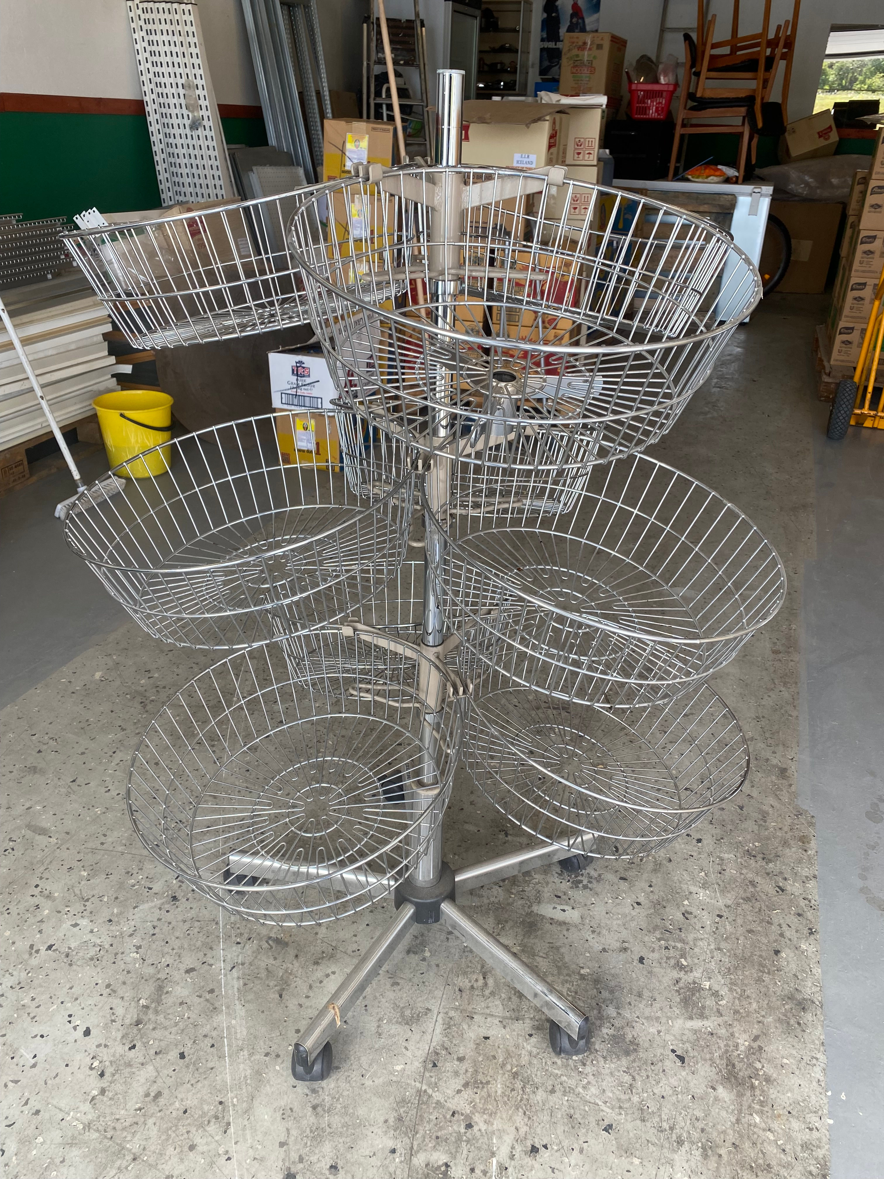 SELT / SOLD Körfur - teinakörfur - verslunarkörfur