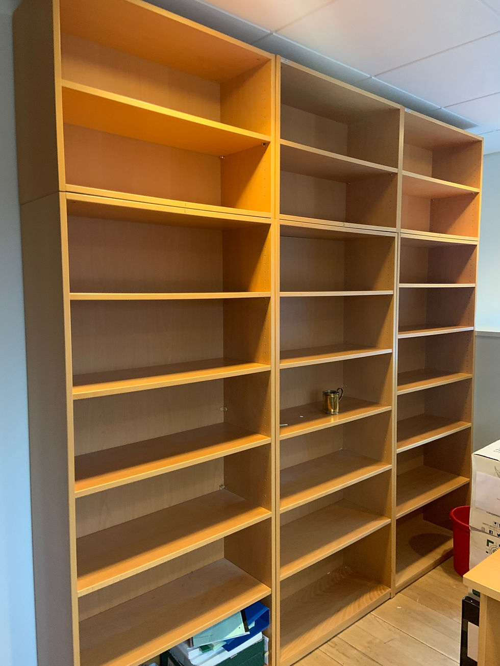 Thumbnail: Endurnýtt/selt-GKS skápar- þrjár gerðir