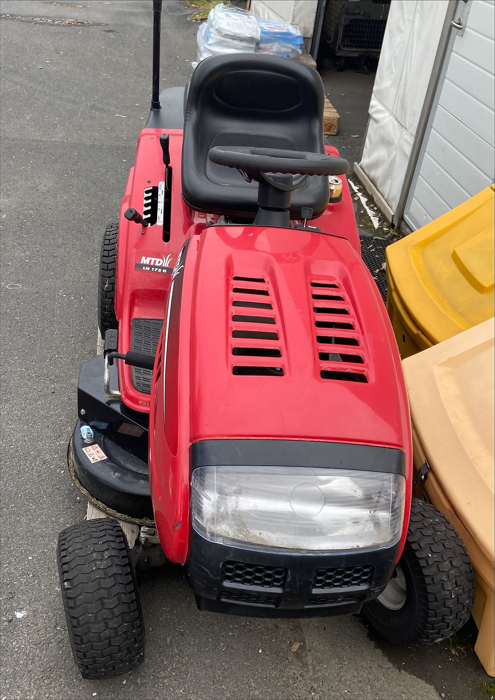 Thumbnail: SELT - MTD Sláttutraktor 500cc Series 4 175