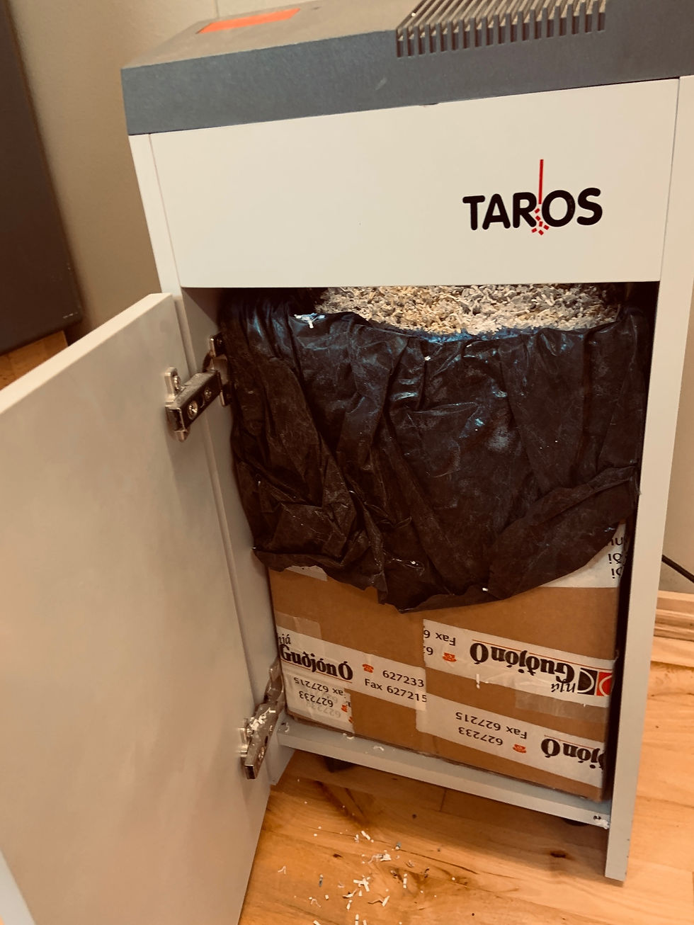 Thumbnail: Selt/endurnýtt-Taros tætari