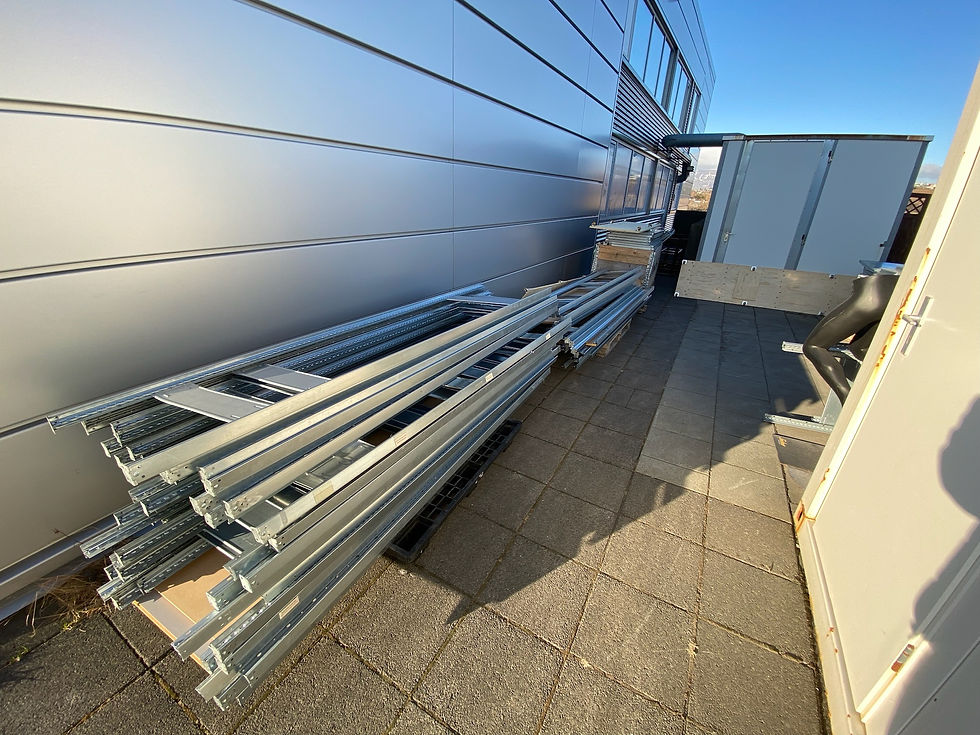 Thumbnail: SELT / SOLD Flottar lagerhillur frá Rými - tínsluhillur