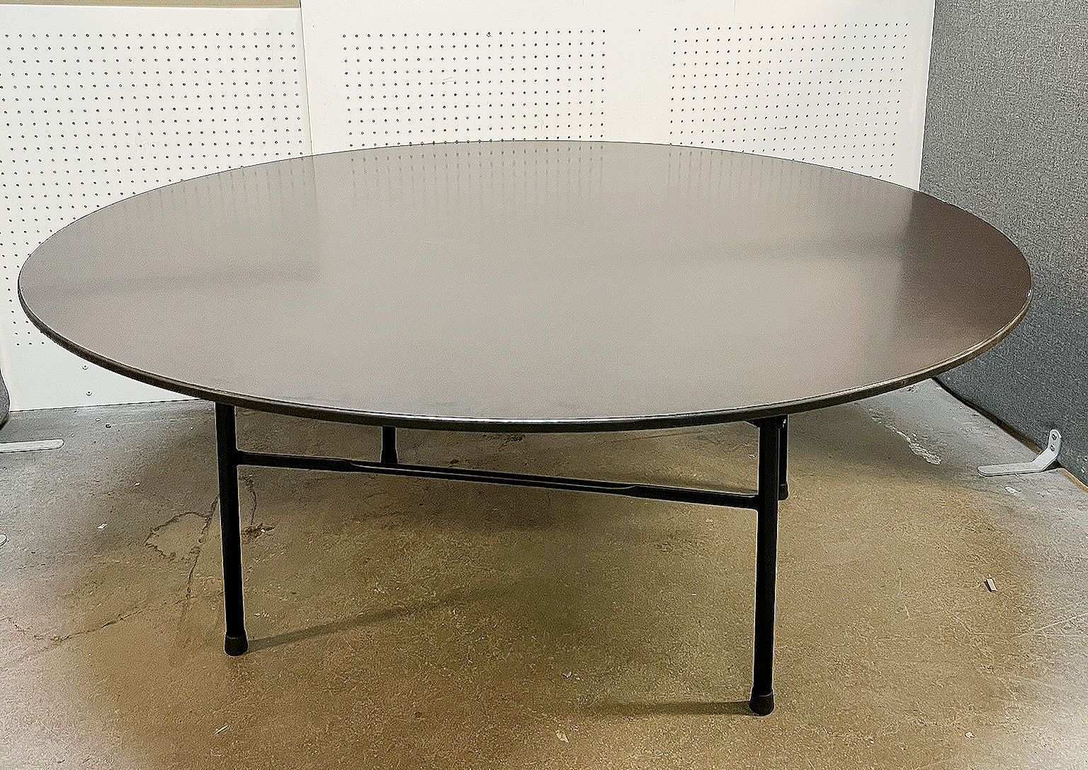 SELT / SOLD Metafox veisluhringborð, fellanleg, 6-8 manna Ø180xH76sm. (24 stk.)