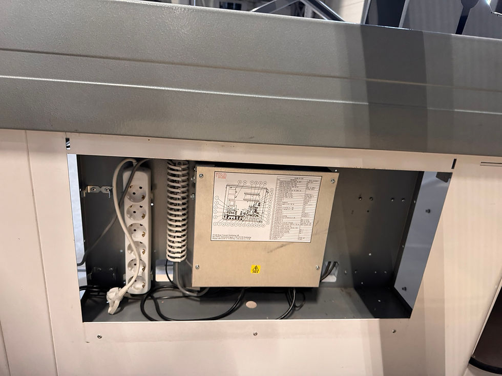 Thumbnail: Afgreiðslukassar með færibönd -2 stk.