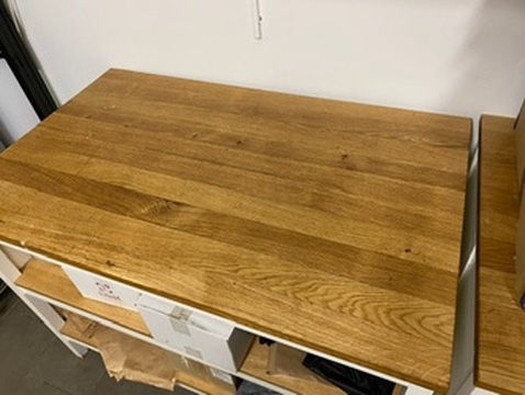 Thumbnail: SELT / SOLD Vinnuborð, B126 x D77 x H90 sm. (2 stk.)