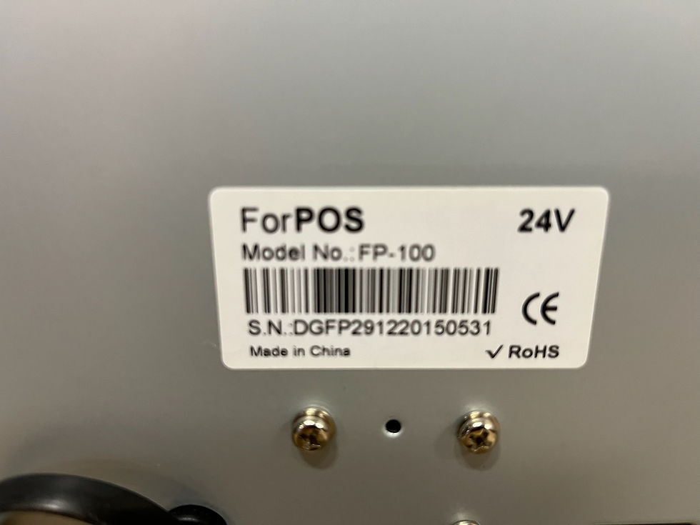 Thumbnail: SELT / SOLD Fullbúinn afgreiðslukassi