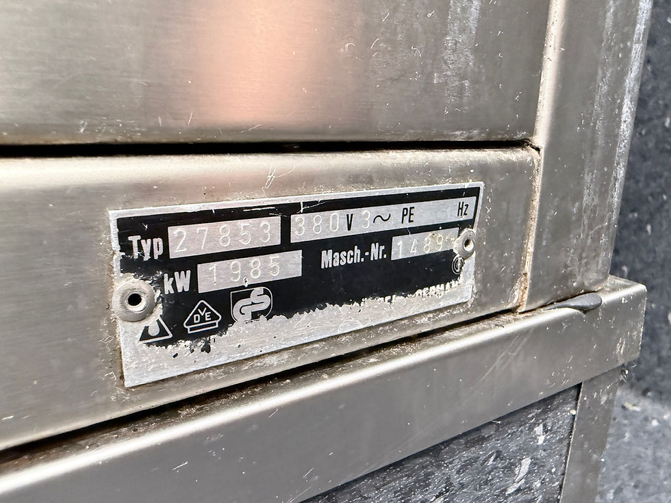 Thumbnail: MKN Rafmagnseldavél með ofni