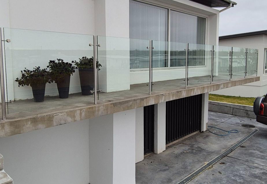 Samlímt hert öryggisgler / svalagler - 2 stk.