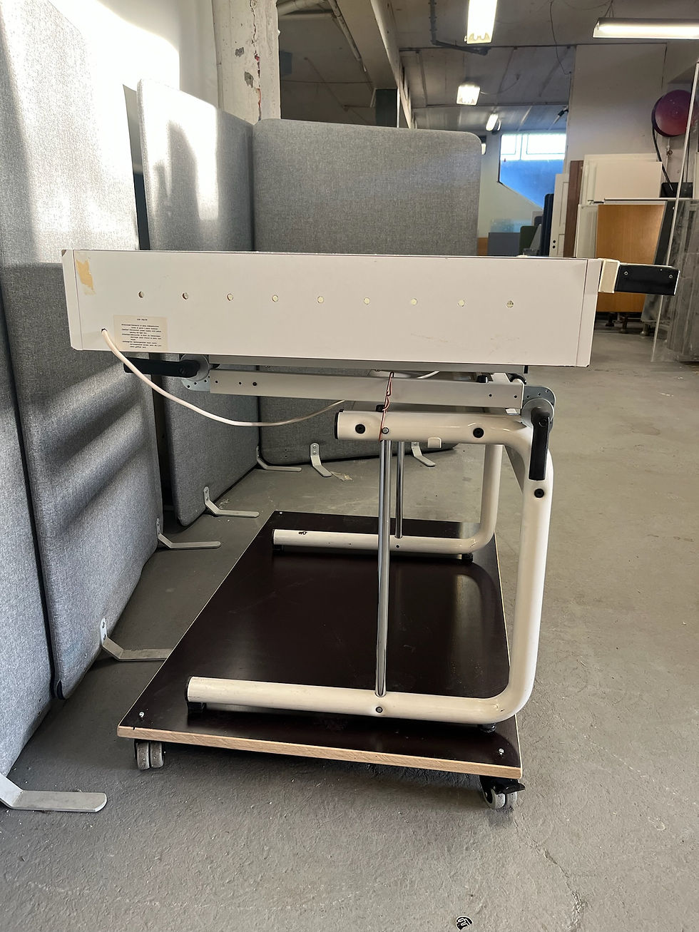 Thumbnail: SELT / SOLD Study Neolt ljósaborð / teikniborð, B104xD75xH~90sm.