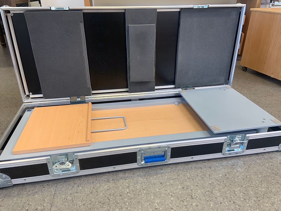 Thumbnail: Ræðupúlt frá Sýrusson ásamt tösku