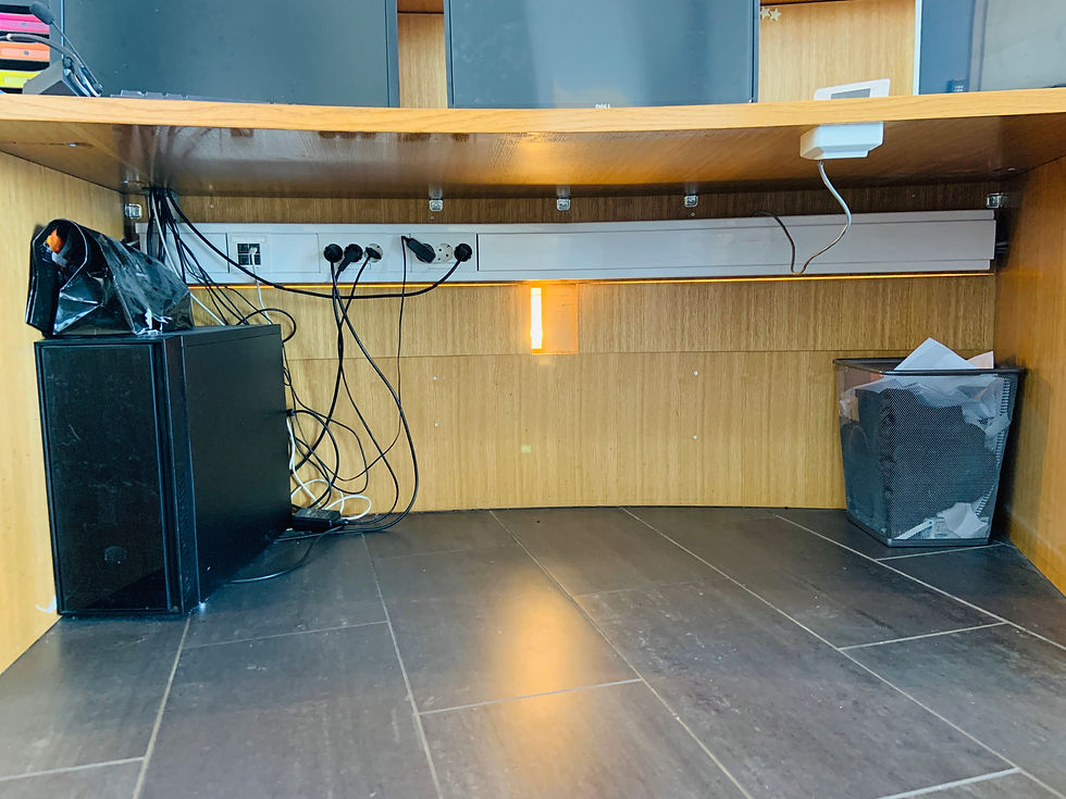 Thumbnail: Glæsilegt móttökuborð m.lýsingu