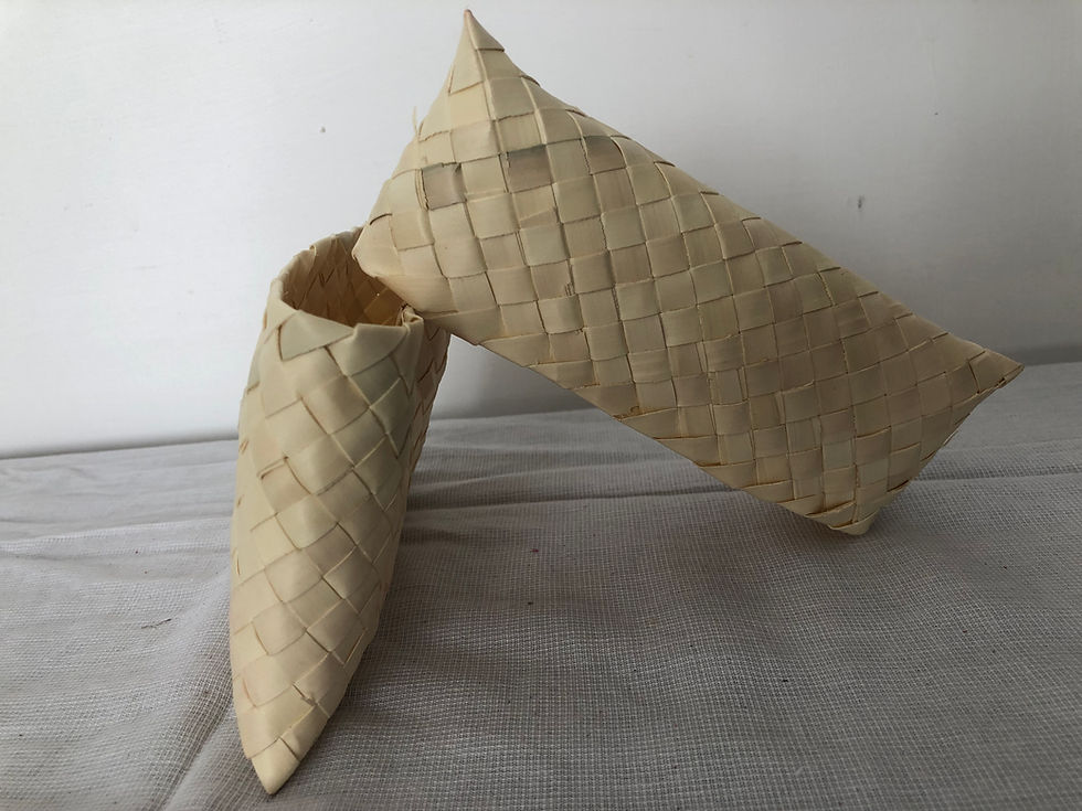 Thumbnail: Rectangle shape natural pouch set of 3