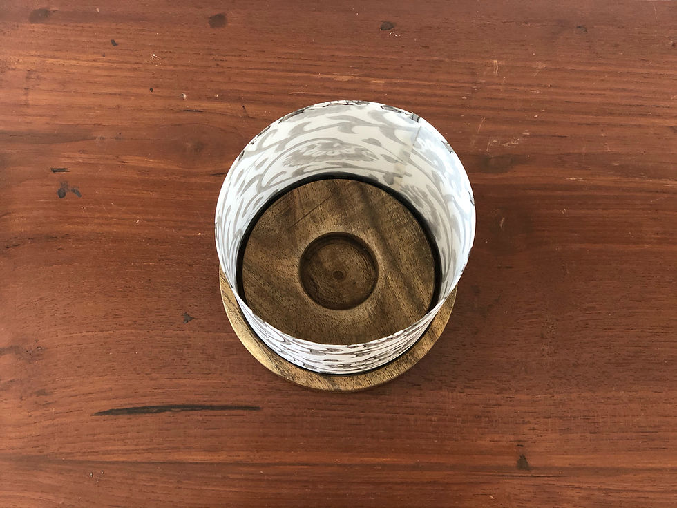 Thumbnail: Wooden candle lamp shade