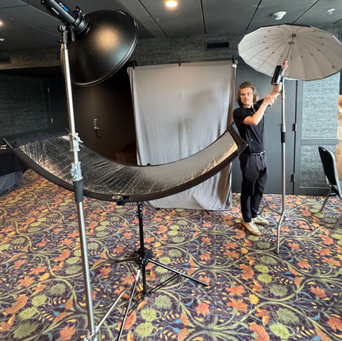 Headshots and grooming experts in Nashville for your corporate event.