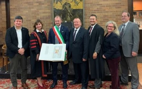 Toronto: IIC e Consolato presentano il manoscritto “Cantica dell’Inferno”