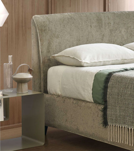 Detalji uzglavlja kreveta iz kolekcije Rosini