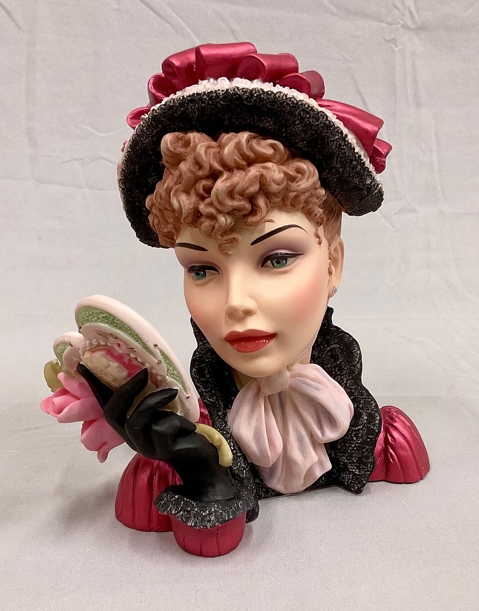 Thumbnail: 2002 Cameo Girls Judith 1875 “Victorian Valentine” Head Vase