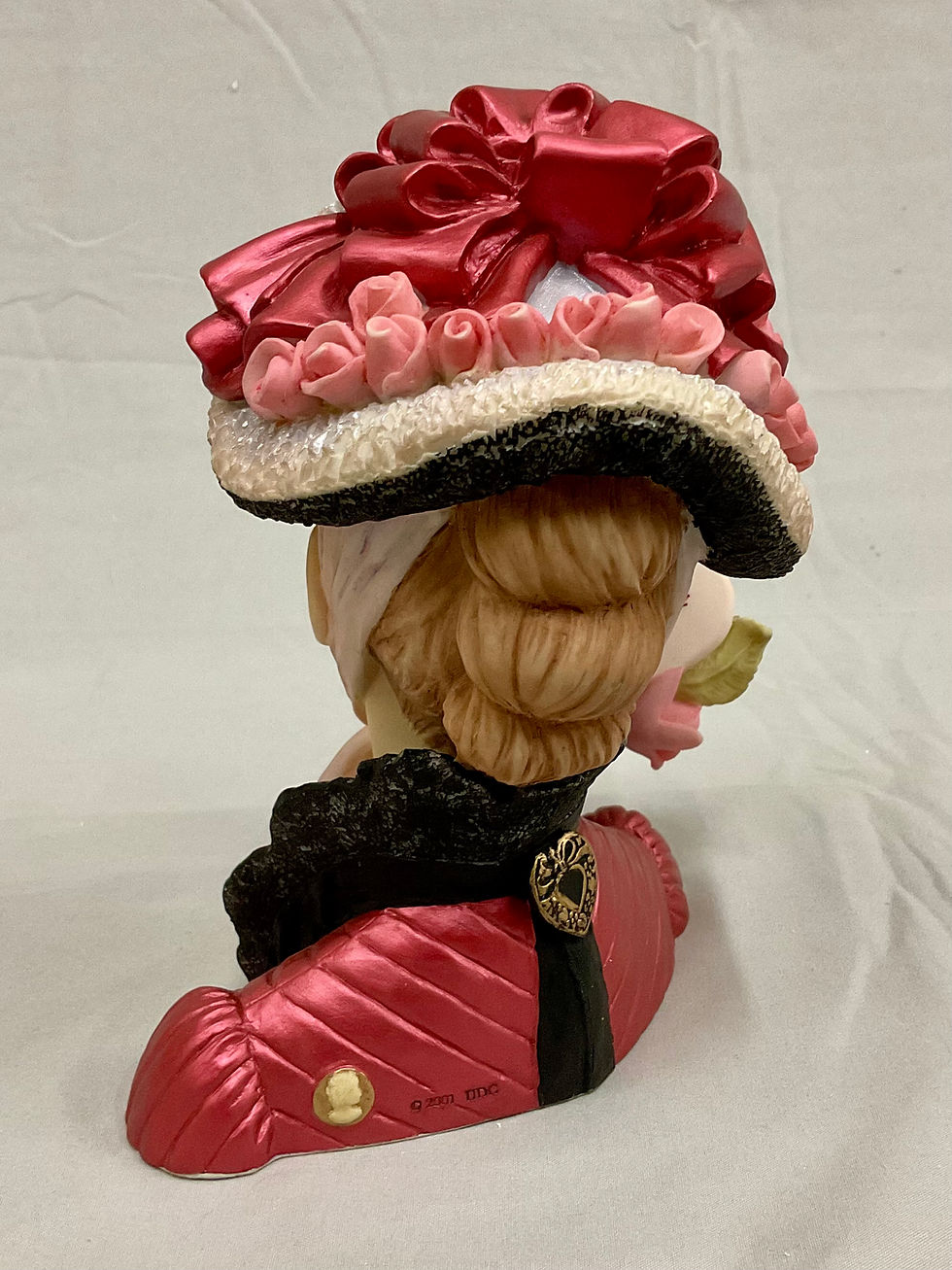 Thumbnail: 2002 Cameo Girls Judith 1875 “Victorian Valentine” Head Vase