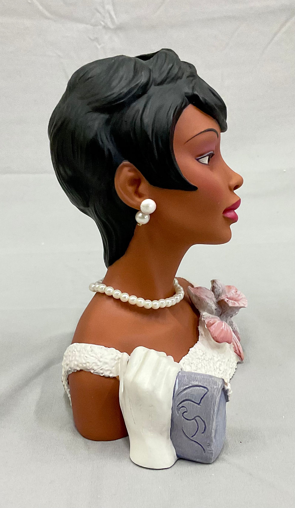 Thumbnail: 2001 Cameo Girls Celeste 1965 “Moonlight and Pearls” Head Vase