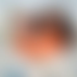 We’ve all been there—swiping through dating apps and seeing the same five bios: “Just ask,” “Fluent in sarcasm,” “Looking for someone to travel with,” and the classic gym selfie in a mirror with bad lighting. If you’re reading this, odds are you don’t want to be another face in the scroll—you want to stand out, connect, and actually get matches that lead somewhere.