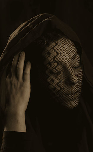 יערה פרח רייך_edited_edited_edited.jpg