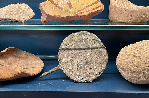  أواني فخّارية، آثار، وعتيقات تل شمّام