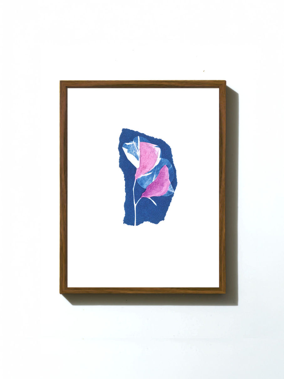 הדפס ממוסגר - פרחים מיובשים בטכניקה מסורתית