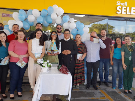 Imagem peregrina de Nossa Senhora do Rocio visita 23 estabelecimentos nesta segunda-feira (7)