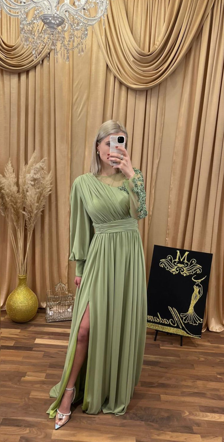 Aurina Dress- Pistaziengrün