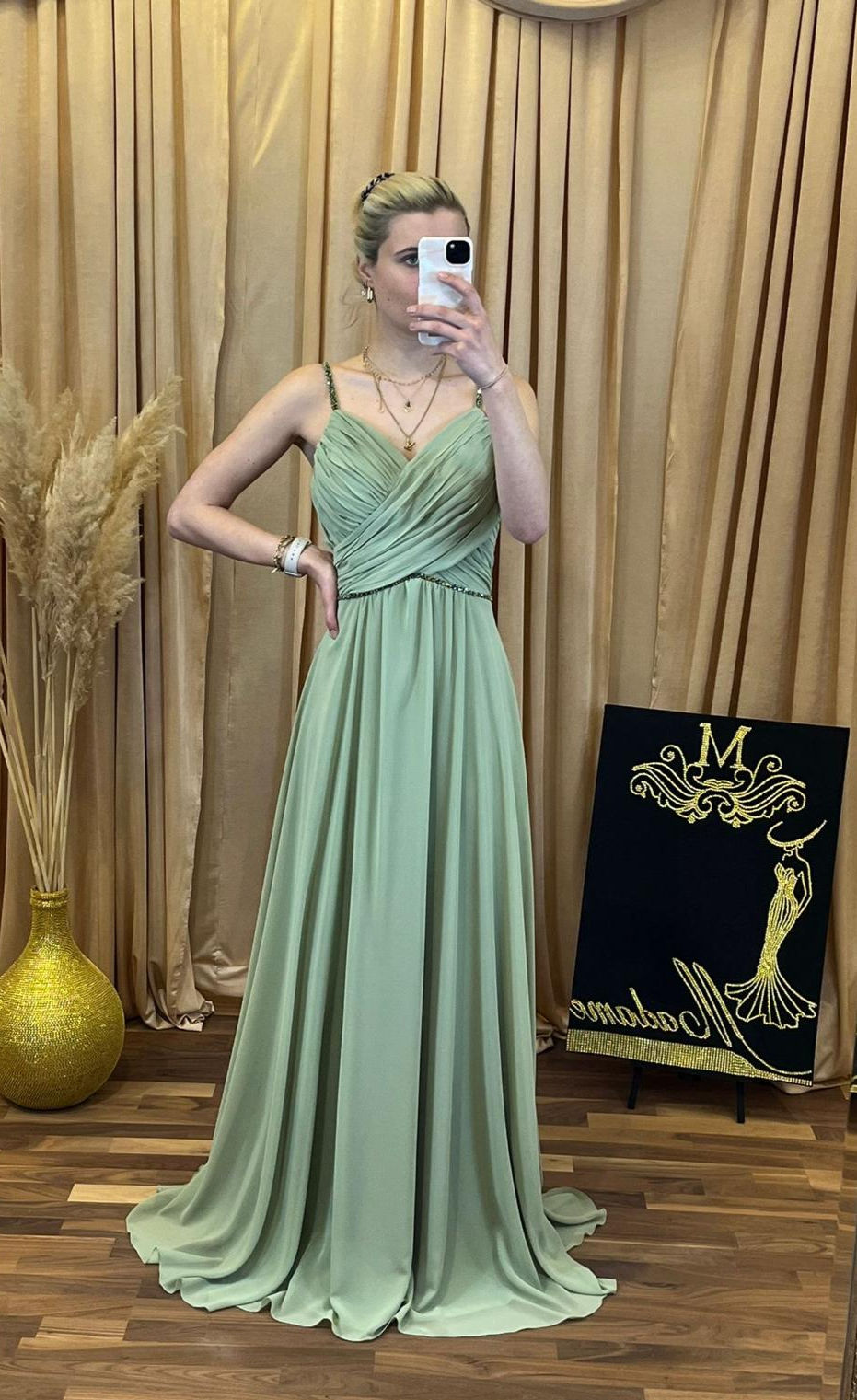 Arlina Dress- Pistaziengrün