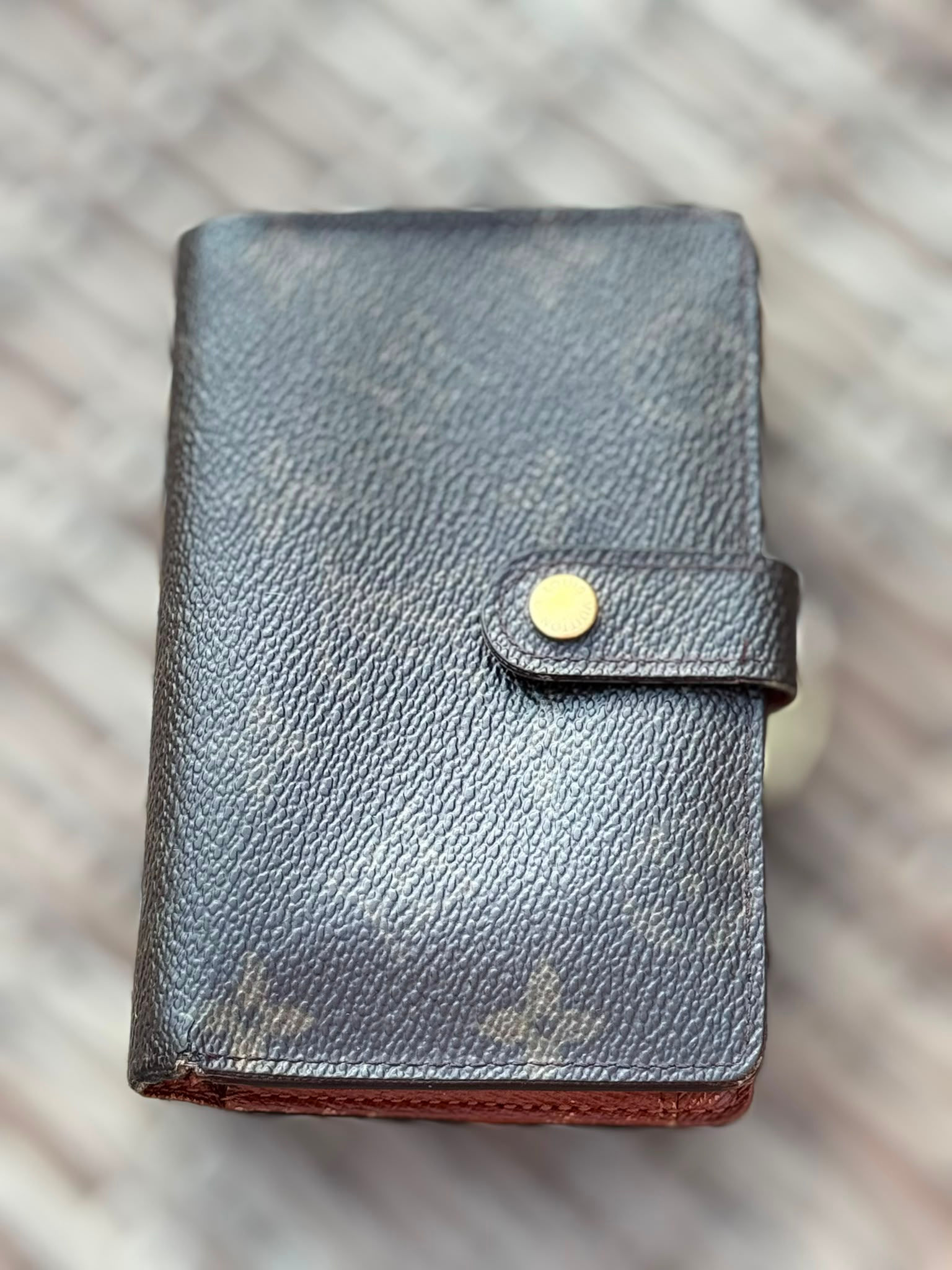 Authentic Louis Vuitton Monogram French Purse / Compact Wallet