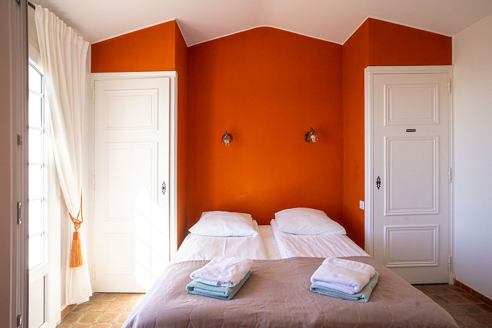 oranssi huone6