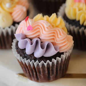 Mini Colour-Themed Cupcakes