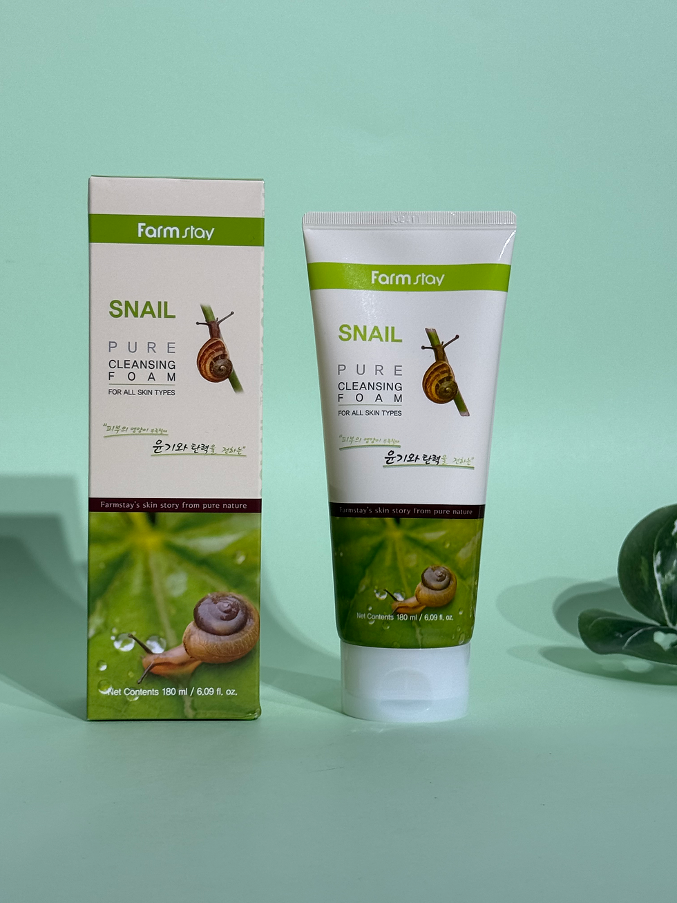 Очищающая пенка с муцином улитки FarmStay Snail Pure Cleansing Foam 180 мл