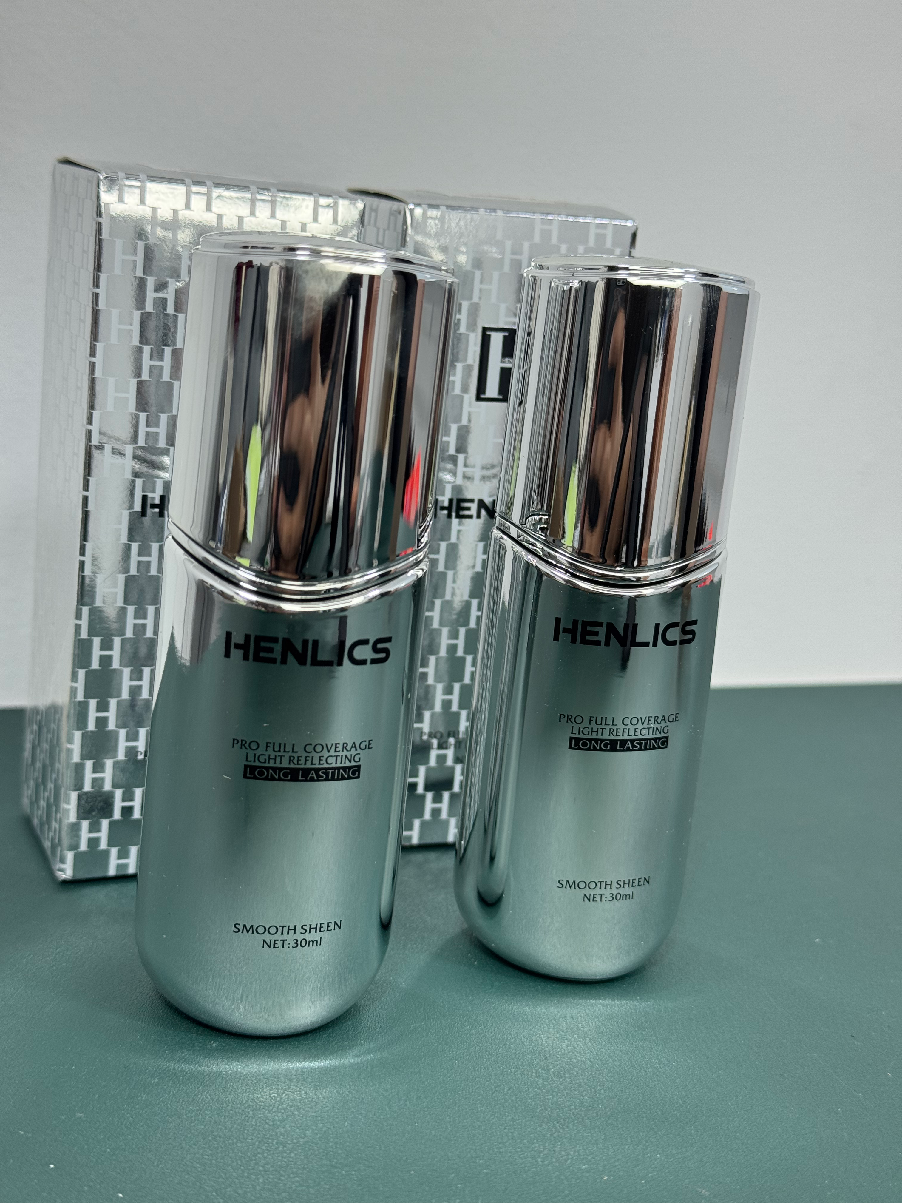 Водостойкий плотный тональный от Henlics 