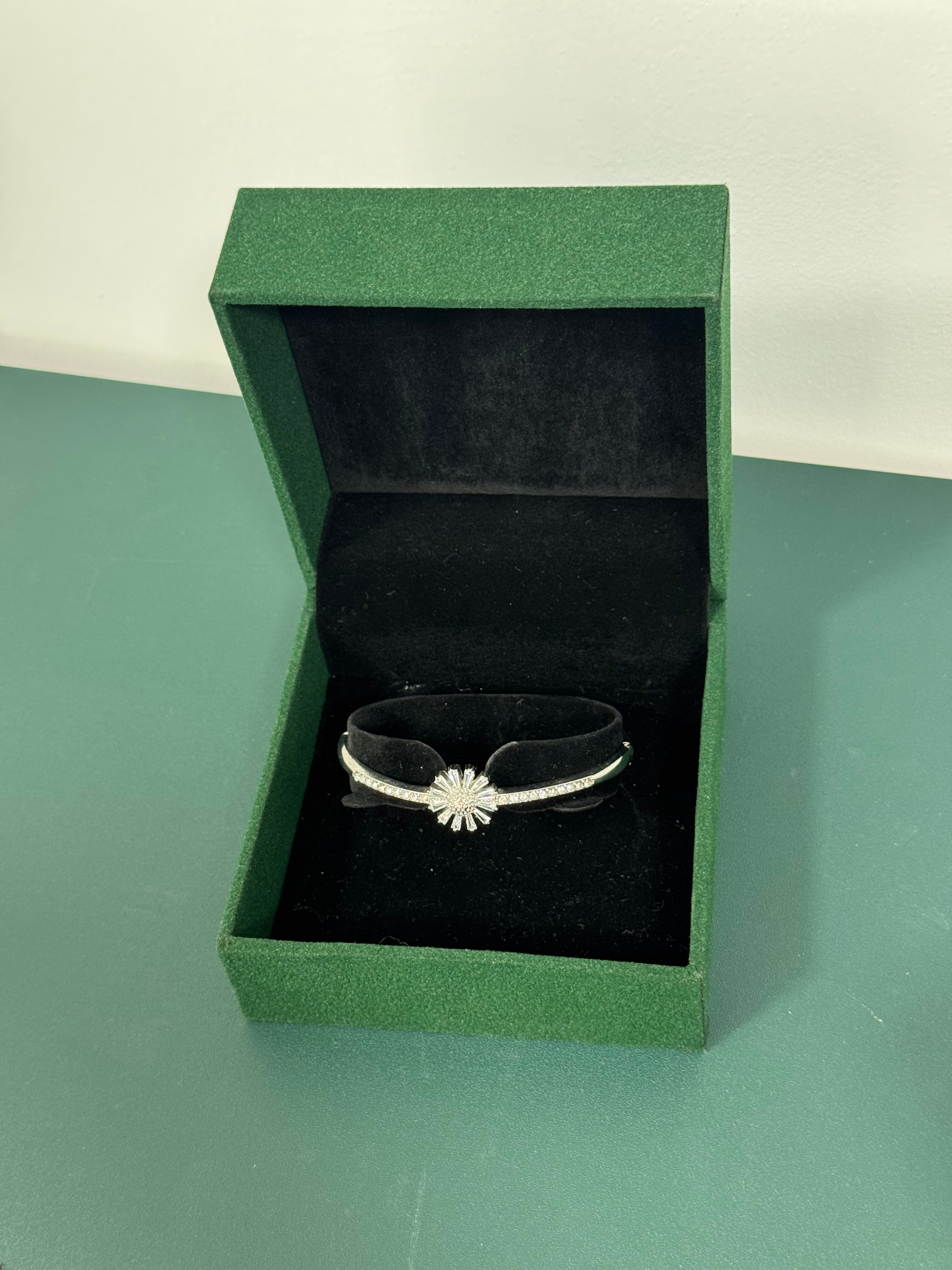 Браслет под серебро 