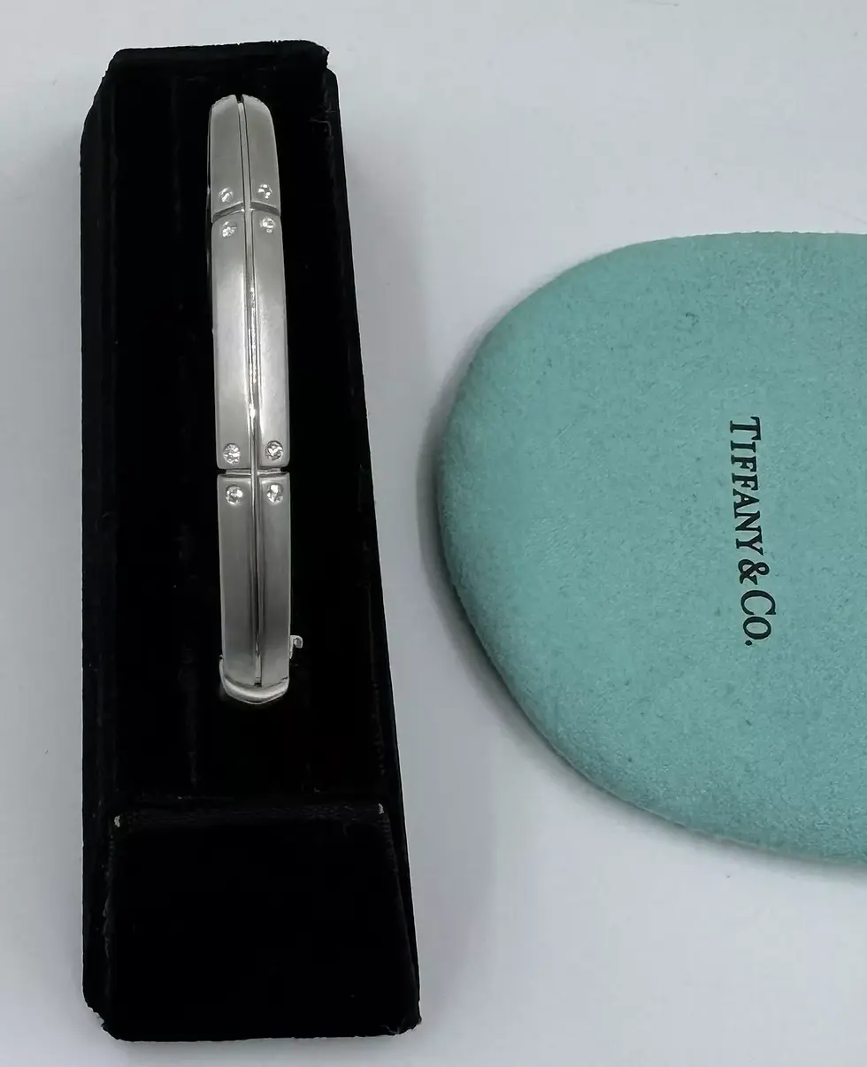 Thumbnail: Tiffany & Co Streamerica Hinged Bangle 750 Small Size