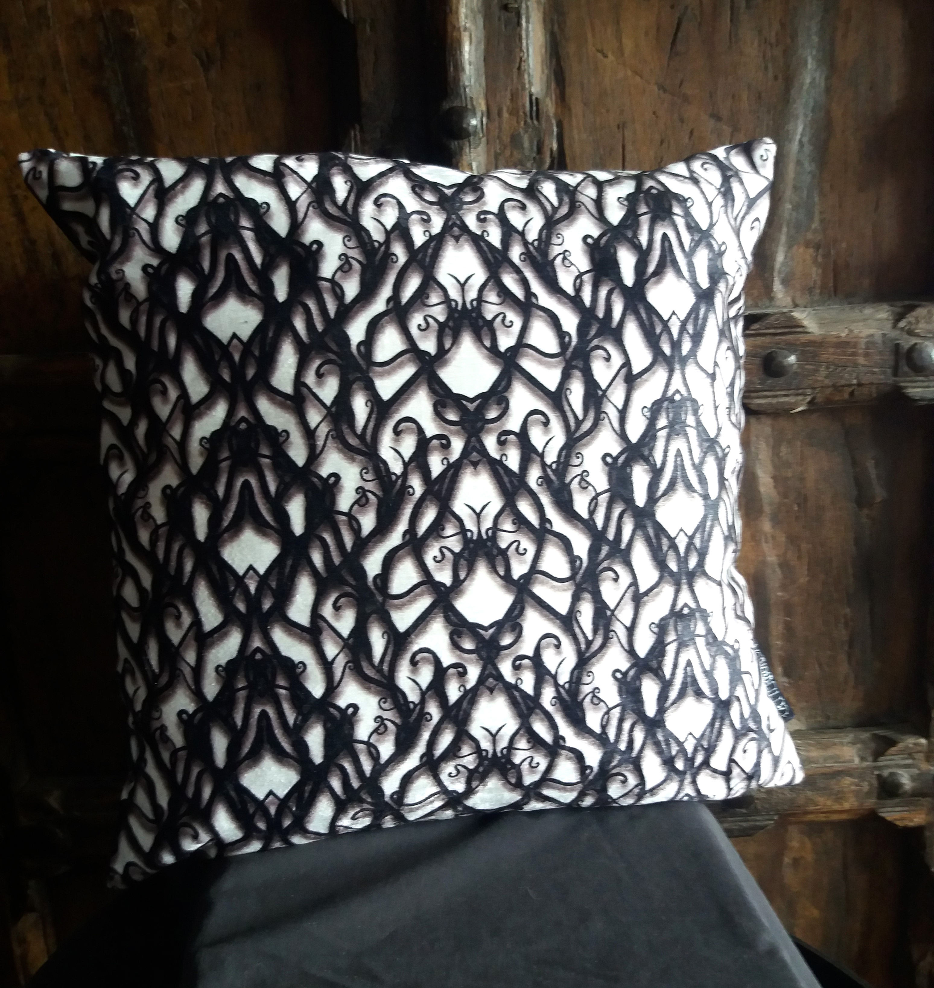 Tied in Knots Cushion - Bayeux Velvet