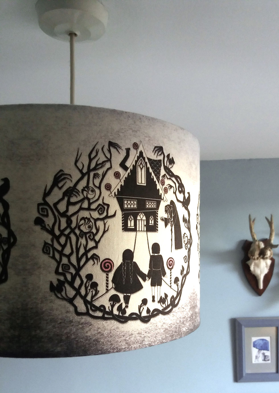 Thumbnail: 40cm (16") Lightshade - 'Hansel and Gretel
