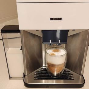 ☕ Siemens EQ500 Review: The Ultimate Balance of Tech and Taste
