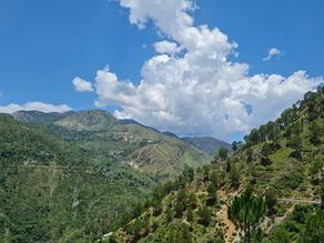 Service: "Top 10 Weekend Getaways Near Delhi With Instant Cab Booking"