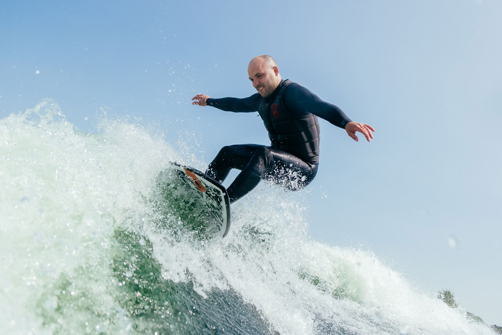 Practice Session - Sea Ray Shred Time Windermere Surf Comp - Sat 2nd August