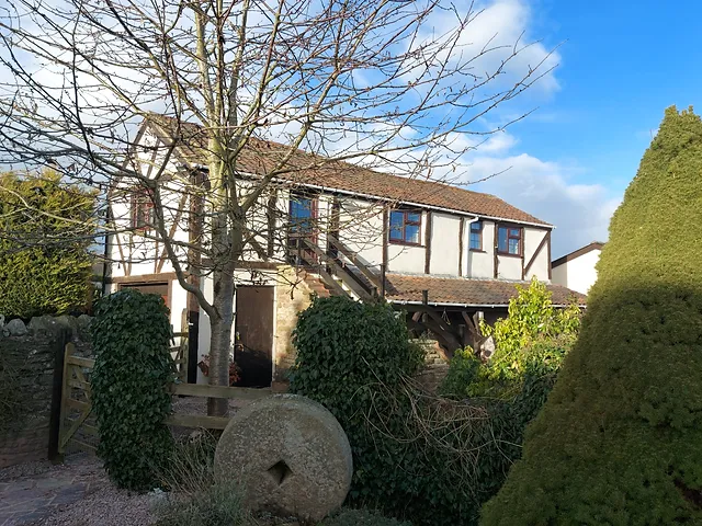 Home May Hill View