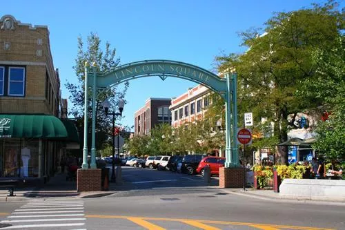 lincolnsquare.webp