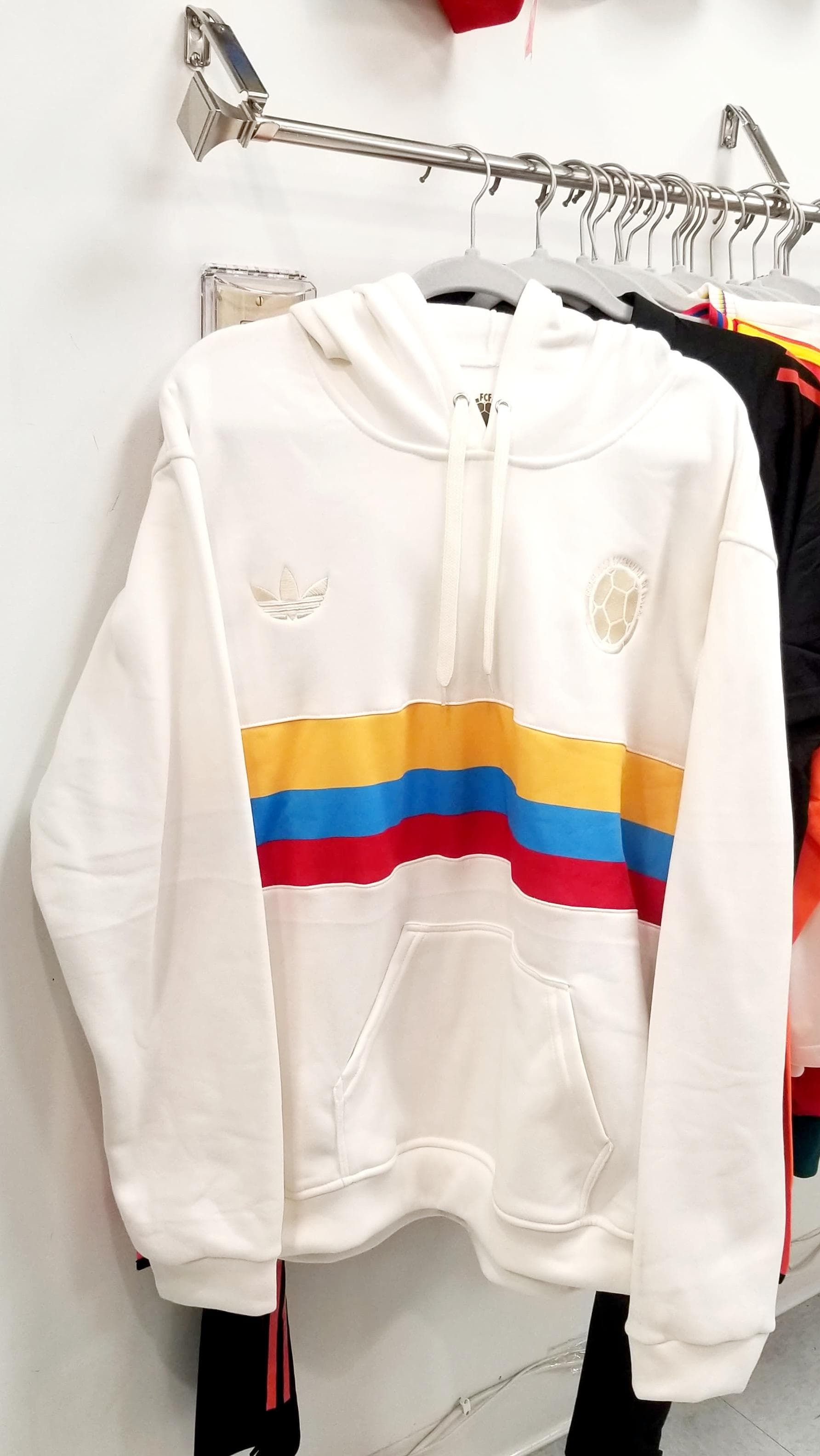 Buzo con Capucha Selección Colombia 100 Años – Edición Especial - Soccer Hoodie