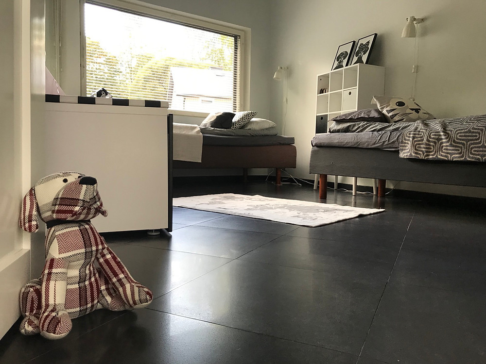 2 twin beds in the upstairs bedroom, villa Tuusula Finland